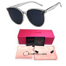 Load image into Gallery viewer, 2019 New Fashion Unisex Sunglasses